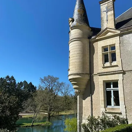 Chateau Des Loups - Les Cedres Bleus * Echire