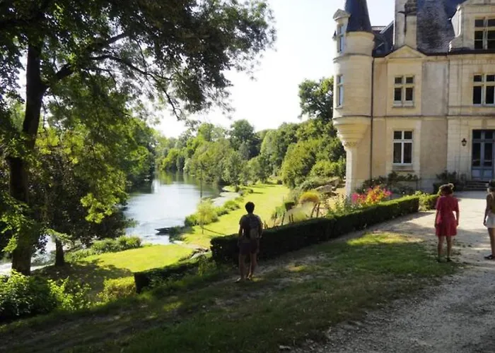 Château Des Loups - Les Cèdres Bleus *