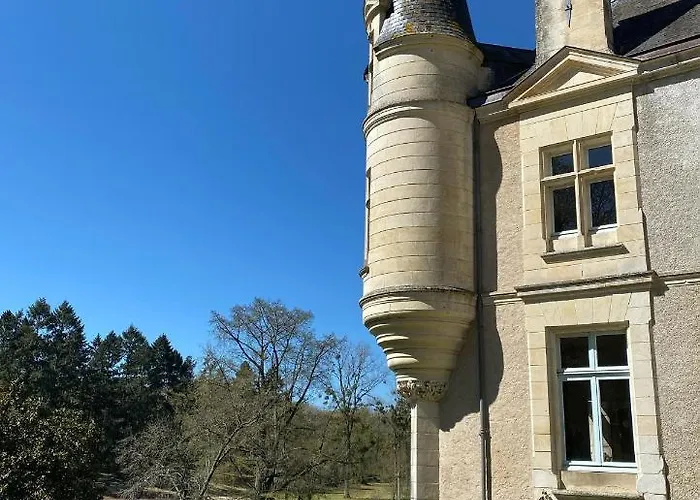 Château Des Loups - Les Cèdres Bleus * Echire